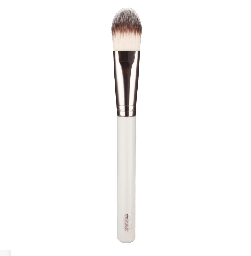FLAT FOUNDATION BRUSH